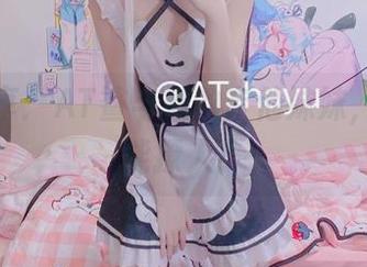 写真分享：AT鲨与她的吉他妹妹，乐器也能撩人！
