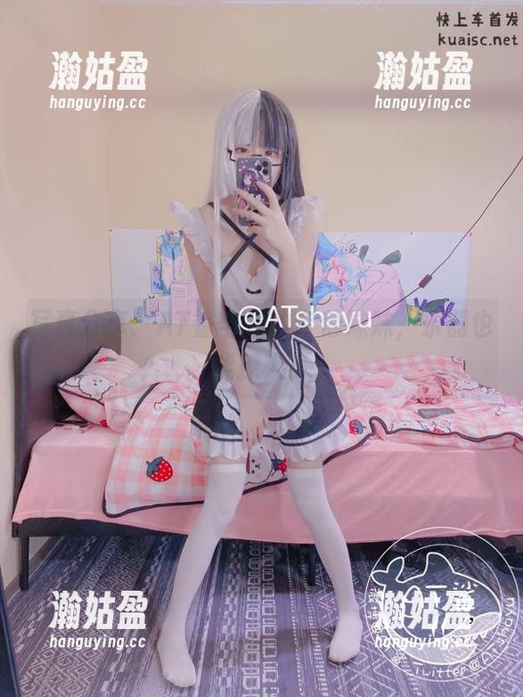 写真分享：AT鲨与她的吉他妹妹，乐器也能撩人！