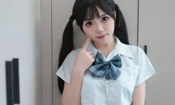 在图库中漫游：Bangni邦尼的双人女仆，难以抵挡的魅力！