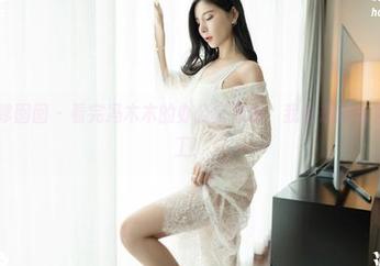 Feilin嗲囡囡 – 看完冯木木的办公室私拍，我也想这么美丽地打工！