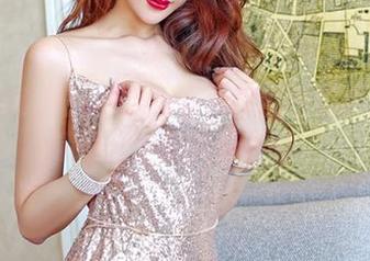 Feilin嗲囡囡 – 还是陈梵妮的白色秀：美图精致，但你能看懂吗？
