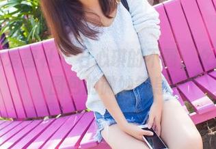 IMiss爱蜜社 – 石心琪的不羁：女孩写真图包的微妙气息