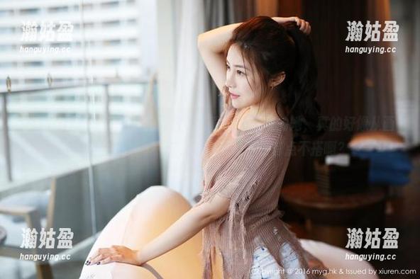 MyGirl美媛馆-任莹樱 MyGirl美媛馆 - 任莹樱白色写真,照片里的她,真的好像从画中走出来的…不过,这背景是不是有点不搭啊?