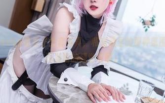 下载Natsuko夏夏子全套写真，和瑶池里的那种氛围一起，被洗凝脂的感觉包围。