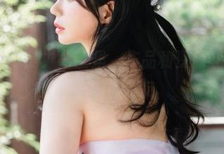 在Sia(시아)的办公室里，作品和资源就像挤在沙发上的朋友