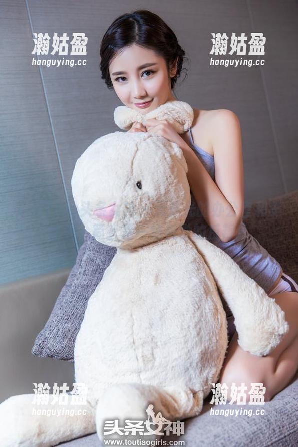 TouTiao头条女神-李由美 TouTiao头条女神 - 无圣光的办公室和李由美,简直是一场视觉的反叛!