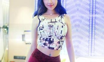 TuiGirl – 泳装更新！何奕恋的每一张图片都在挑战我的呼吸道！