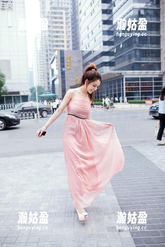 TuiGirl推女郎-松果儿 TuiGirl推女郎 - 松果儿的全套圣诞大片——谁说圣诞一定要红白绿!