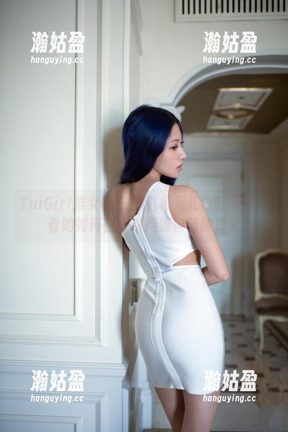 TuiGirl推女郎-松果儿 TuiGirl推女郎 - 精选松果儿浴缸写真:看她如何在水中掩饰自己的真实