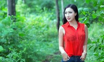 TuiGirl推女郎 – 护士王馨瑶精选写真集：在白色世界里流连忘返的温柔瞬间