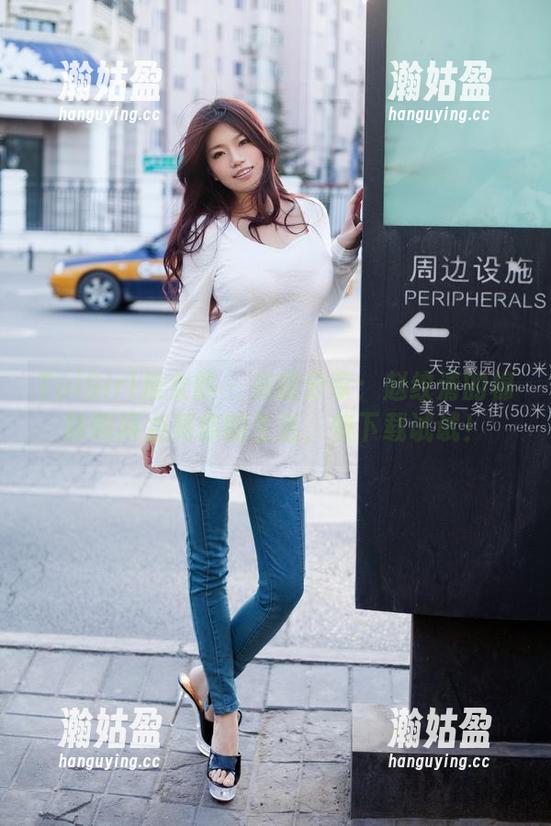 TuiGirl推女郎 - 美图分享：赵纹清的棉袜瞬间点亮你的生活，快下载试试！