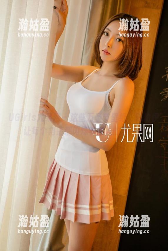 UGirls尤果网 - 这些万圣节壁纸，陈幼伊让每个角落都闪烁着迷人的美图！