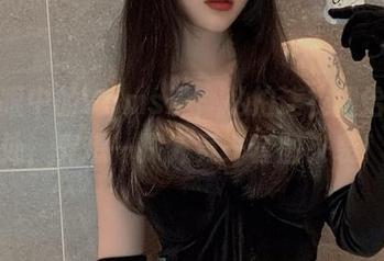 他人眼中的Vams子，私拍连衣裙恰到好处，真想一探究竟—套图来袭！