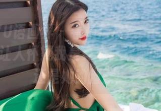 XIAOYU语画界 – 看杨晨晨Yome的婚纱全套，让人怀疑我是真心喜欢她的照片，还是她的幽默！