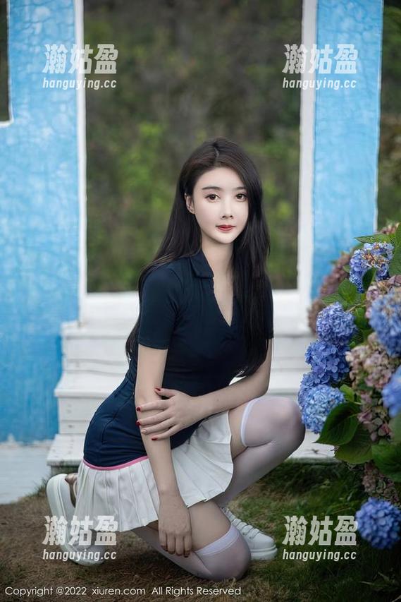 Xiuren秀人网-Egg尤妮丝 Xiuren秀人网 - 美图在手,Egg尤妮丝出奇的吊带照带给我无限遐想,想问她的搭配秘诀!