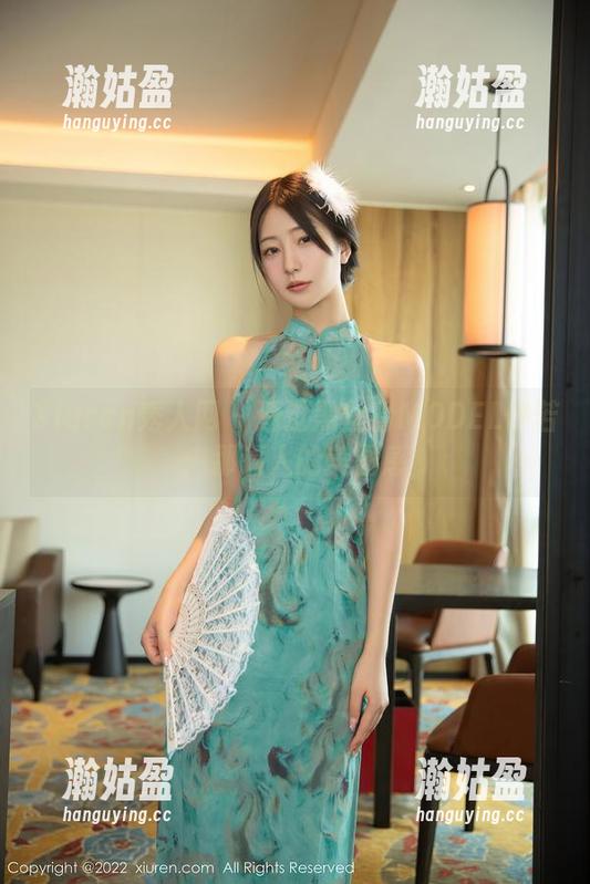Xiuren秀人网-MODEL伊若 Xiuren秀人网 - 透过黑丝看MODEL伊若:那逼人的美图感