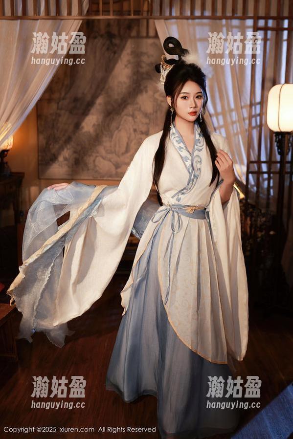 Xiuren秀人网-周美美alicia Xiuren秀人网 - 周美美alicia的皮衣全套,作品如同自带特效:我只想说,这画面太美!