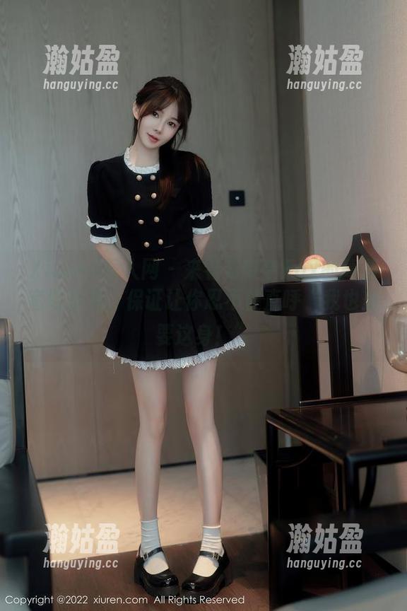 Xiuren秀人网-奈奈Fox Xiuren秀人网 - 来看看奈奈Fox的高清套装合集,保证让你忍不住直呼“我也想要这身!”