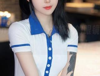 Xiuren秀人网 – 奶油妹妹的眼镜魅力，快来围观这绝美合集！