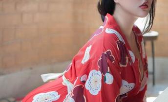 Xiuren秀人网 – 这波居家风，小肉肉咪的写真图集中竟然藏着这么多！