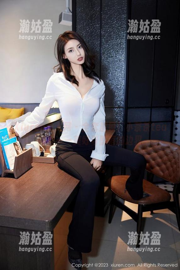 Xiuren秀人网-小茶茶tea Xiuren秀人网 - 全套解锁!小茶茶tea修女——美好与堕落的边界