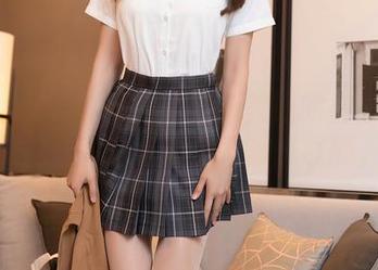 Xiuren秀人网 – 月野兔美妞的裤里丝图集,认真说但心里又浮想联翩。