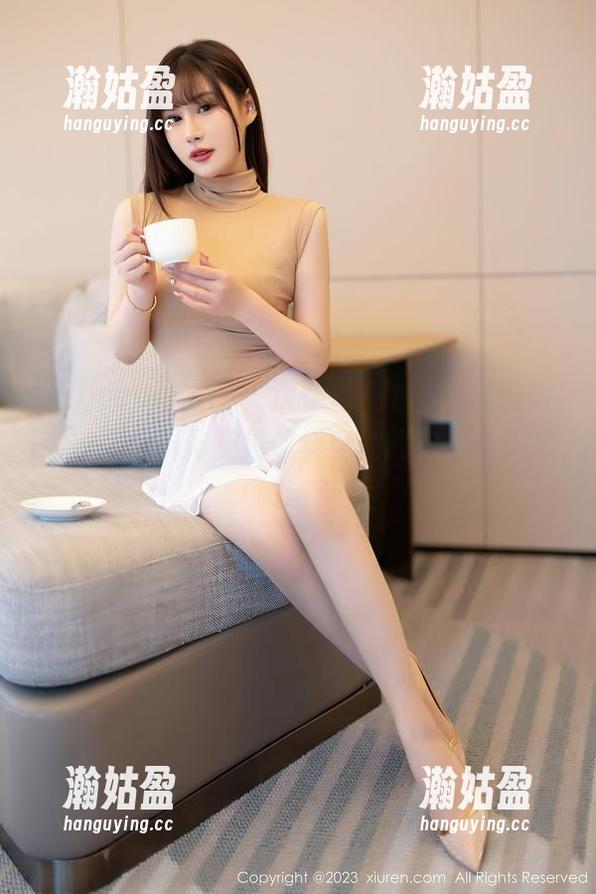 Xiuren秀人网-沈佳熹Kitty星辰 Xiuren秀人网 - 沈佳熹Kitty星辰的新毛衣作品,你见过这样穿的吗?真让人想试试!