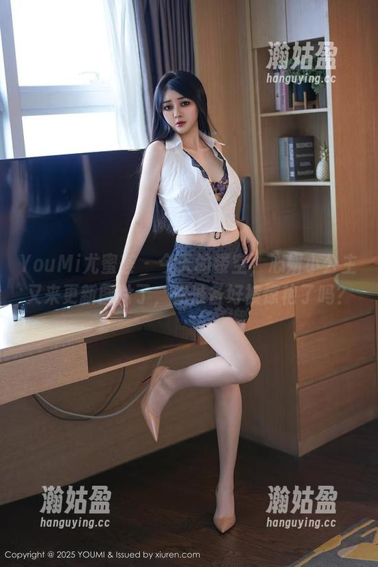 YouMi尤蜜荟-心妍小公主 YouMi尤蜜荟 - 今天的镂空,心妍小公主又来更新图片了,你准备好被惊艳了吗?