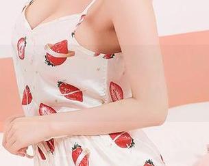 YouMi尤蜜荟 – 艾小青的蕾丝美人作品，免费送你一场心动的旅行！