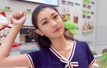 aiss – 图册里的若兮姐姐，随时准备惊喜你的目光！
