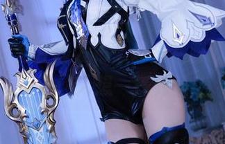 aqua水淼在线发布：蒂法礼服的原图，简直让人想一探究竟！