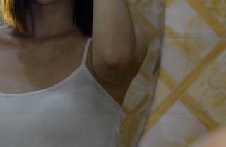 pans – 娃娃女孩的神秘美图分享:偷偷告诉你,不光是美,还有点小调皮哦!