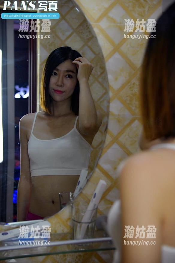 pans-娃娃 pans - 娃娃女孩的神秘美图分享:偷偷告诉你,不光是美,还有点小调皮哦!