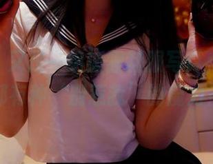 pans – 又是一组狐狸制服写真，怎么看都有种‘别惹我’的魔力？