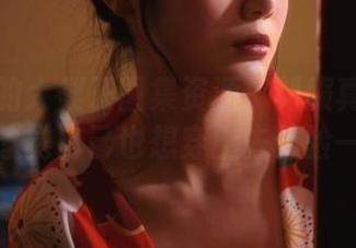 一米八的大梨子图集资源：制服真的好好看，感觉自己也想穿上去体验一下！