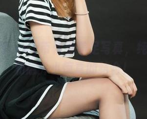 丽柜 – Vicky带你看美足写真，纯粹美图和意外小惊喜的结合！