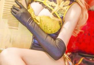 最新九曲Jean黑丝图包，不知道是不是黑丝穿久了就会给人一种神秘感呢？