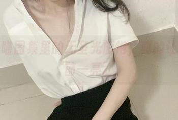 倦倦喵图集里的无圣光旗袍，真的让人眼前一亮。