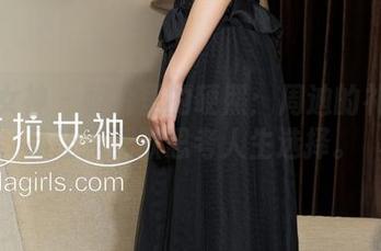 克拉女神 – 图片里的硬照：周迪的礼服作品让我默默思考人生选择。