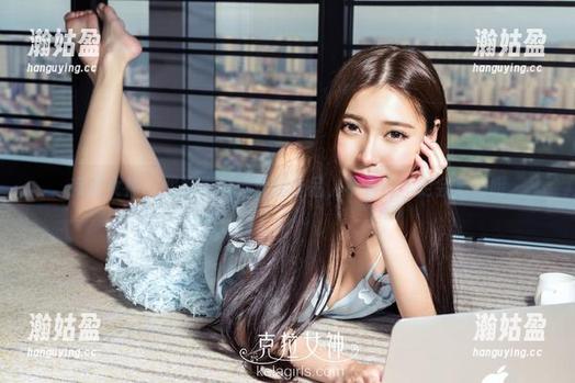 克拉女神 - 熙妍牛仔裤最新作品，不看你一定会后悔哦