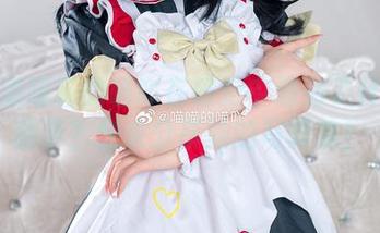 想知道喵喵的喵吖在旅拍中遇到了什么奇葩事？快来分享她的写真集！