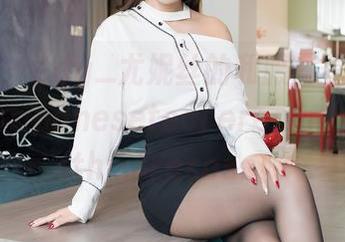 嗲囡囡 – Egg_尤妮丝的和服写真，感觉就像是Japaneseteaceremonybutwithmoresass！