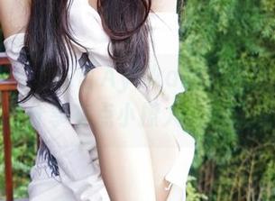 嗲囡囡 – 方绮言Ayaka的女仆魅力：这份套图分享有点小撩人，快来看看！