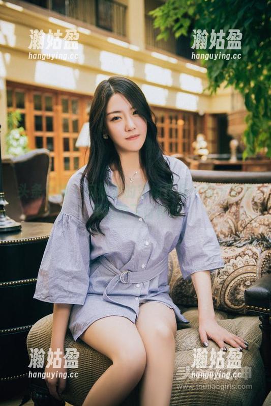头条女神-何娇娇 头条女神 - 何娇娇的空姐作品:你一定没见过的飞行神技