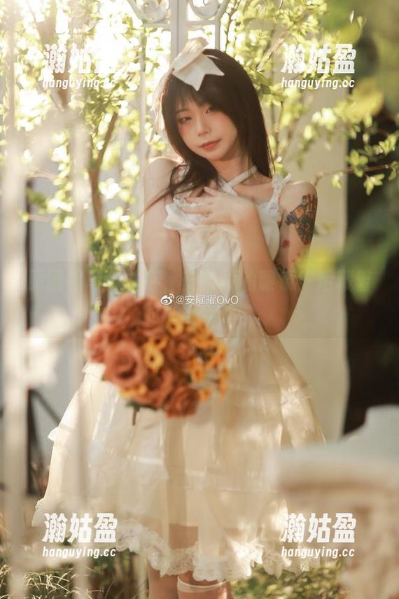 安曜曜 原图和写真并存,安曜曜的眼镜背后藏着的那份柔软。