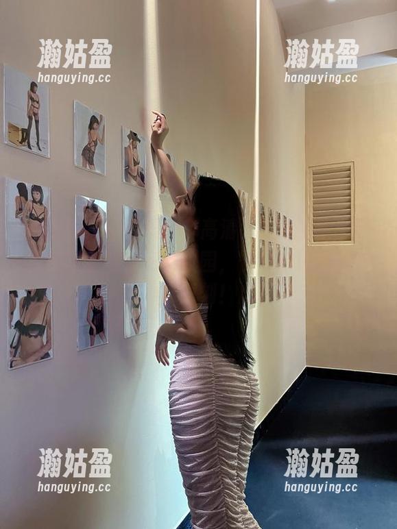 微密圈 - 每个细节都高清，就是阿朱啊的校服写真带你回到校园，快来分享这些欢乐时刻！
