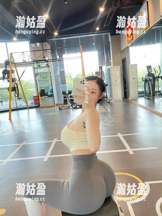 左公子666 微密圈 - 左公子666出品,红色桃图包——看完后你会想摘桃吗?
