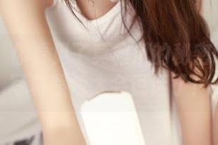 推女神 – 你看见了莫雅淇的秘密吗？那张写真照片太会说话了！