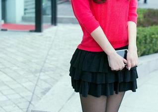 推女郎 – 松果儿的浴缸福利写真，水中的轻盈与想象交响曲！