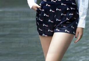 推女郎 – 黑白世界里的模特林夕写真：我试图分析每一张背后的故事，但其实只是被她吸引了眼球！